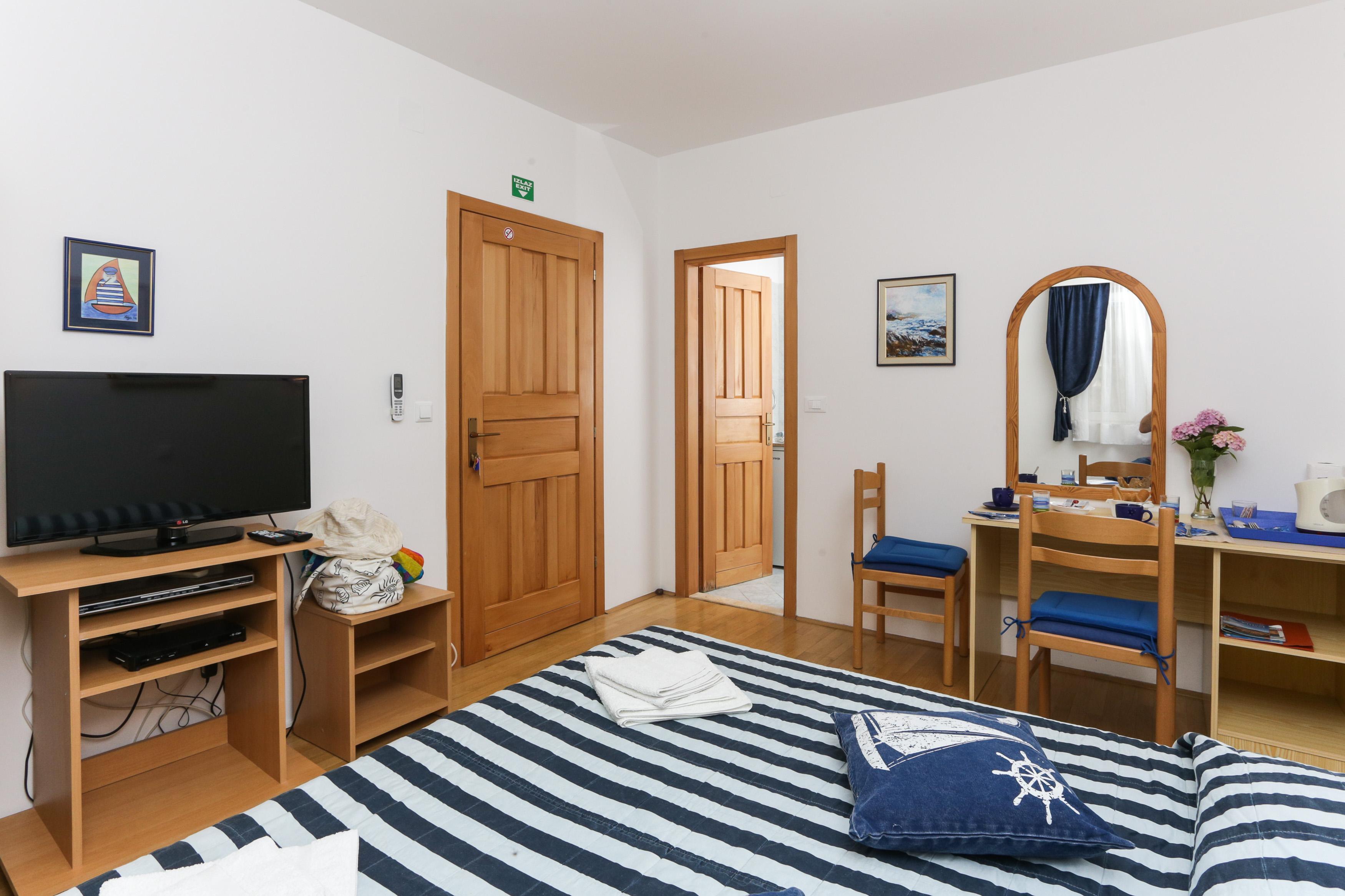 K-apartments