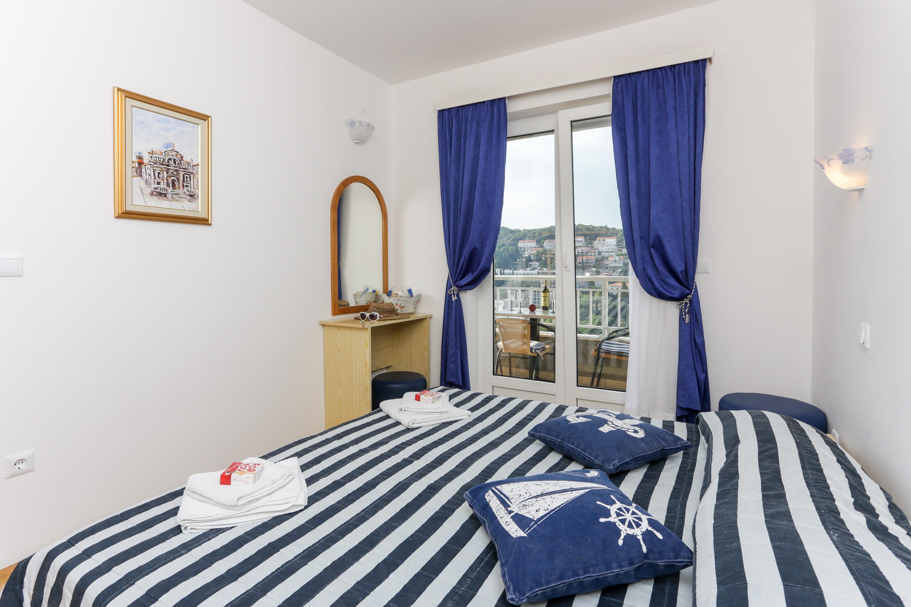K-apartments *